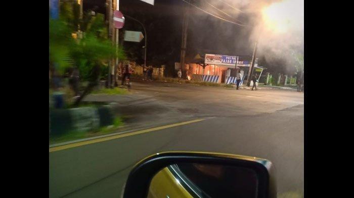 Pos Polisi di Solo Terbakar