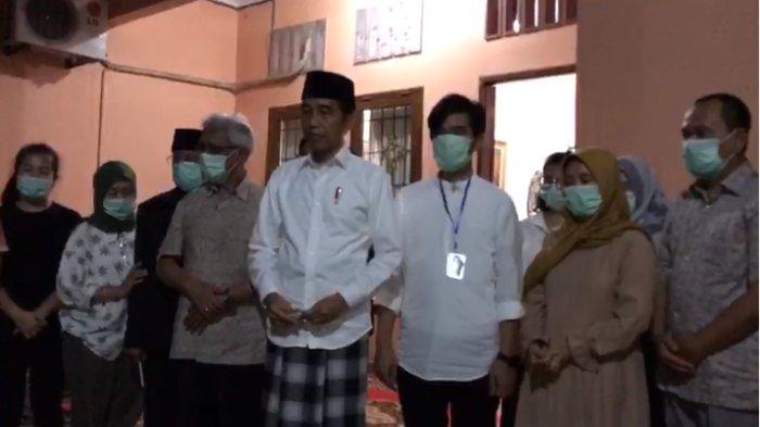 Presiden Joko Widodo jumpa pers meninggalnya sang ibunda