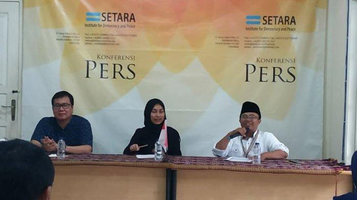 Program manager Pengawas Pusat Studi Antar Komunitas (PUSAKA)