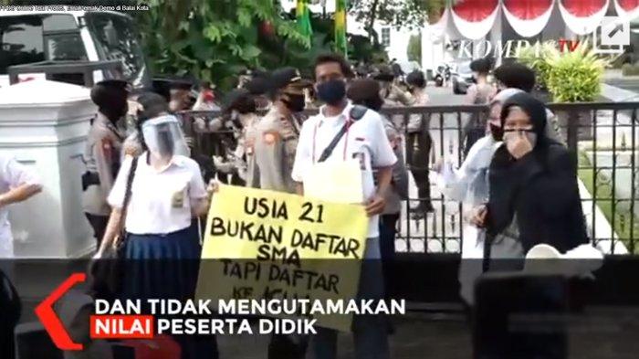 protes orangtua terkait ppdb dki jakarta 2