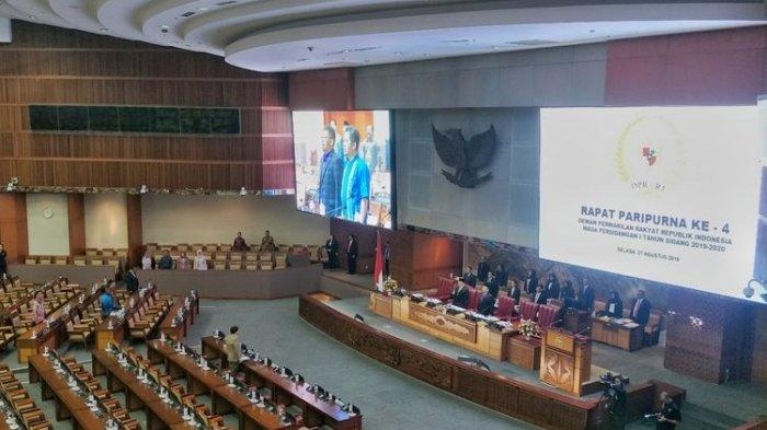 Rapat Paripurna DPR RI ke IV