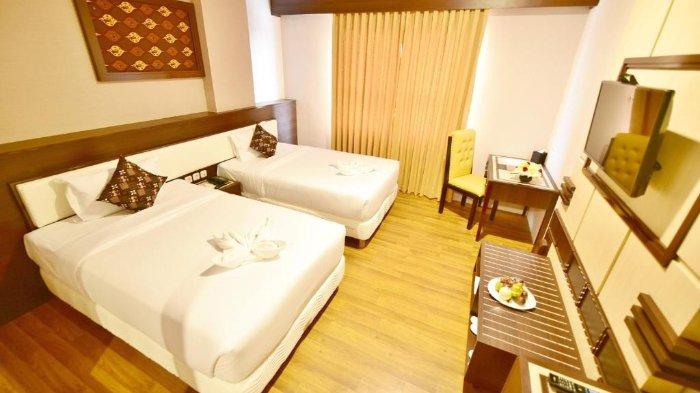 Royal Darmo Superior Room