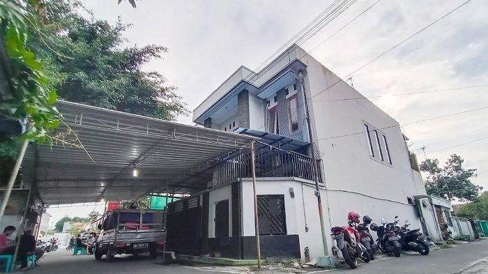 Rumah duka ibunda Nunung Srimulat 1