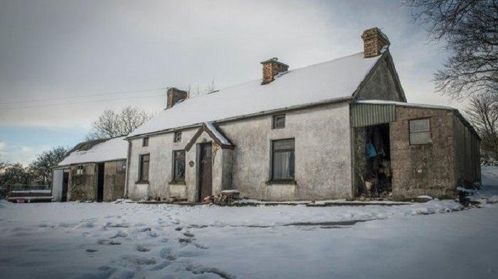 rumah kosong ditinggal 100 tahun 2