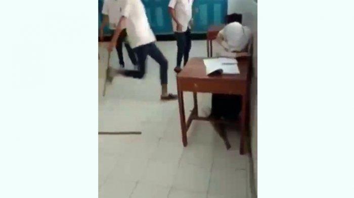 Screenshot video aksi bully siswi oleh siswa di SMP Muhammadiyah Butuh Purworejo