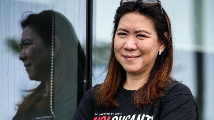 Susy Susanti berpose saat media visit promo film Susi Susanti: