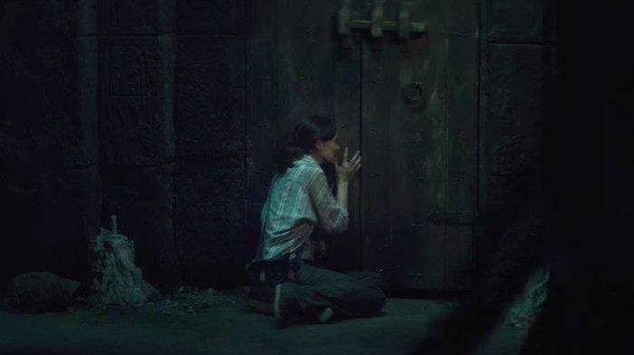 The Other Side of The Door 1