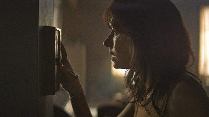 The Wolf Hour (2019) 1