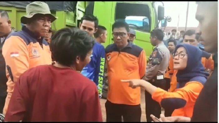 Video Bupati Lebak Iti Octavia Jayabaya marah-marah ke sopir truk 1