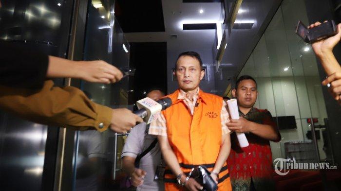 Wisnu Kuncoro Direktur Krakatau Steel Korupsi