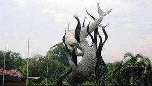 Asal-Usul-Nama-Kota-Surabaya-yang-Berasal-dari-Dongeng-Pertempuran-Ikan-Hiu-Sura-dan-Buaya.jpg