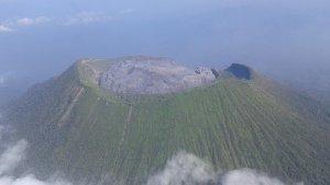 Gunung-Dukono.jpg