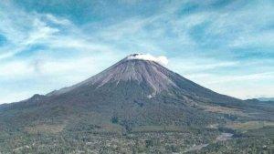 Gunung-Semeru-Jatim.jpg