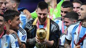 Lionel-Messi-juara-piala-dunia-2022.jpg