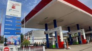 Pertamina-uji-coba-pembatasan-Pertalite-120-liter-per-hariKOMPAScomNur-Jamal-Shaid.jpg