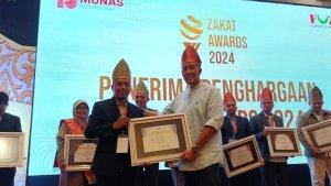 Solopeduli-meraih-penghargaan-Program-Terbaik-Zakat-Award-dalam-Munas-Forum-Zakat.jpg