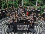 Album-SonicPanic-Vol-2-Perlawanan-15-Musisi-Indonesia-Terhadap-Krisis-Iklim.jpg