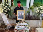 Anjasmara-saat-berada-di-pemakaman-politikus-Rachmawati-Soekarnoputri.jpg