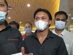 Artis-Rizky-Febian-setelah-menjalani-pemeriksaan.jpg