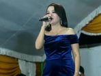 Artis-dangdut-asal-Magetan-Deny-Shasha.jpg