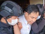 Eks-Sekretaris-Umum-FPI-Munarman-ditangkap-densus-88.jpg