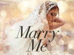 Film-Marry-Me-20222.jpg