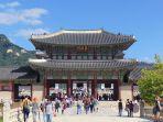 Gyeongbokgung-atau-Istana-Gyeongbok-di-Seoul.jpg