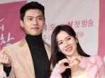 Hyun-Bin-dan-Son-Ye-Jin-Bersamaan-Umumkan-Rencana-Pernikahan-Mereka-Lewat-Unggahan-Media-Sosial.jpg