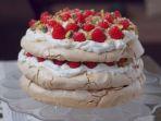 Ilustrasi-Pavlova-dessert-khas-Australia2.jpg
