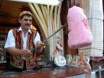 Ilustrasi-atraksi-penjual-es-krim-dondurma-khas-turki.jpg