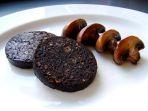 Ilustrasi-black-pudding-khas-Inggris2.jpg