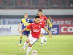 Indra-Permana-saat-Bali-United.jpg