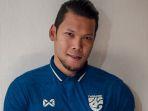 Kiper-timnas-Thailand-Kawin-Thammasatchanan.jpg