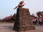 Lompat-Batu-khas-Nias.jpg