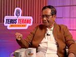 Mahfud-MD-menjawab-pertanyaan-host.jpg