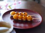 Mitarashi-Dango.jpg