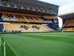 Molineux-Stadium-22.jpg