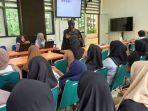 Momen-Batman-Beri-Materi-Kuliah-ke-Mahasiswa-Univet-Bantara-Sukoharjo.jpg