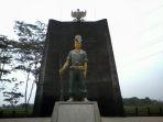 Monumen-Perjuangan-Taruna-Monumen-Plataran.jpg