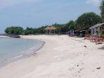 Pantai-Empu-Rancak-Jepara.jpg