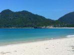 Pantai-Lampuuk-Kabupaten-Aceh-Besar.jpg