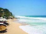 Pantai-Watu-Lawang-jogja.jpg