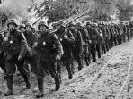 Perang-Dunia-2-344.jpg