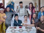 Poster-film-drama-komedi-Sah-Katanya-yang-mengangkat-tradisi-nikah-mayit-dari-Jawa.jpg
