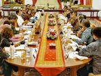 Presiden-Joko-Widodo-saat-bertemu-para-pimpinan-media-nasional.jpg