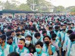 Ribuan-buruh-pabrik-PT-Pan-Brothers-gelar-demo-dan-mogok-kerja.jpg