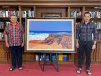 SBY-memberikan-hadiah-sebuah-lukisan-kepada-anaknya-AHY.jpg