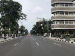 Suasana-Jalan-Asia-Afrika-Kota-Bandung-Sabtu-1962021.jpg