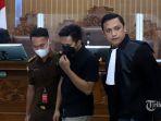 Terdakwa-kasus-pembunuTRIBUNNEWSJEPRIMA.jpg