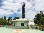 Tugu-Khatulistiwa-1.jpg